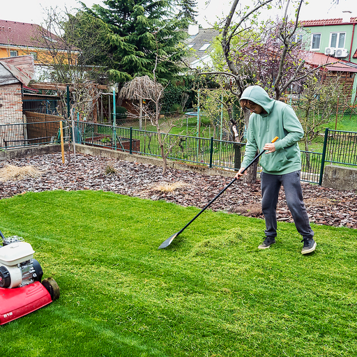 Garden Cleaning - local professional at work